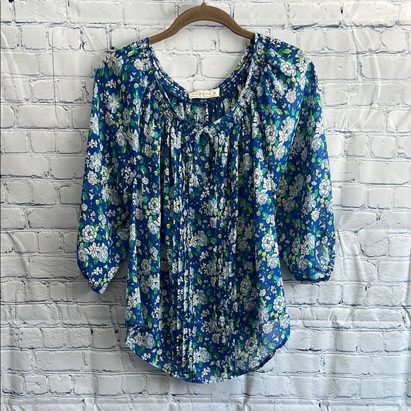 Abercrombie‎ and Fitch, blue, green and white floral, sheer blouse women’s large - Picture 1 of 4